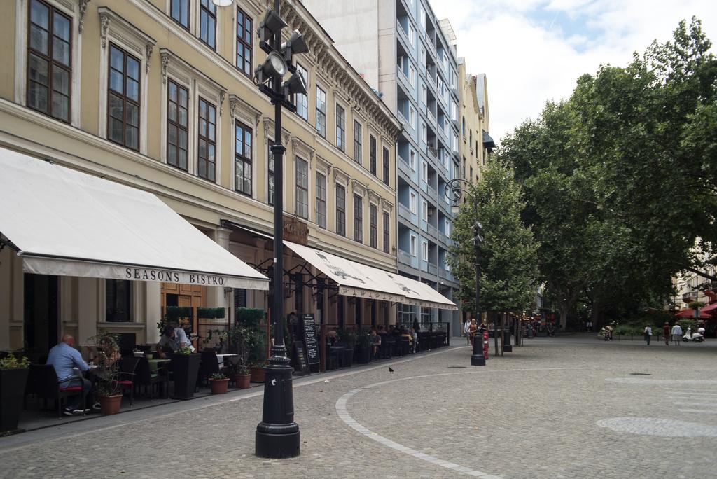 Inviting Flat In The Heart Of Town Apartment Budapesta Exterior foto