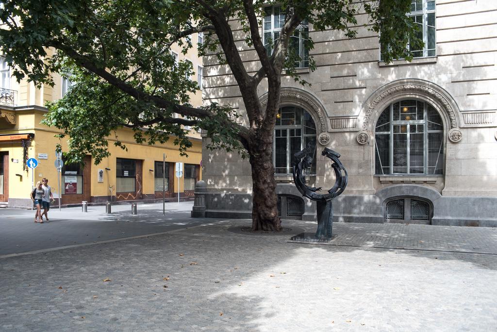 Inviting Flat In The Heart Of Town Apartment Budapesta Exterior foto
