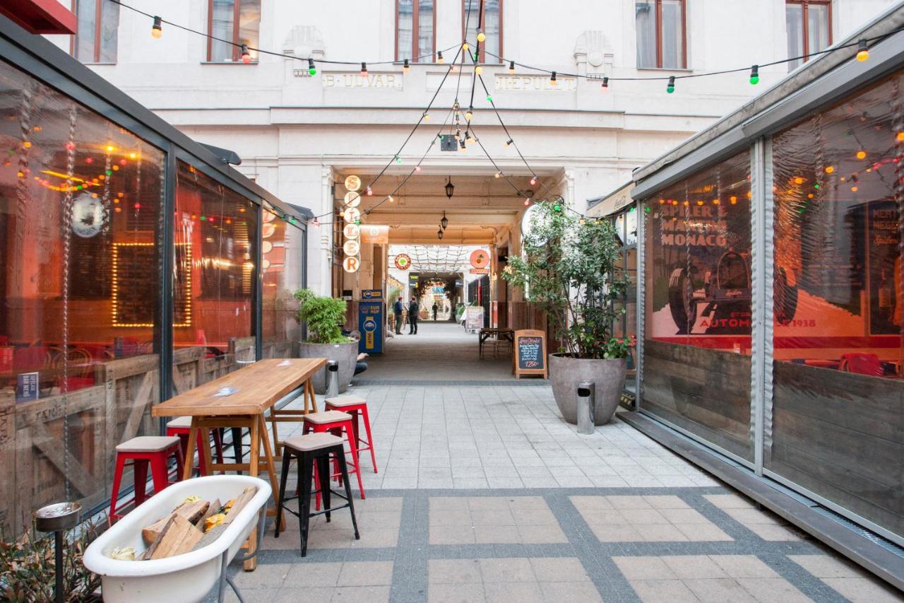 Inviting Flat In The Heart Of Town Apartment Budapesta Exterior foto