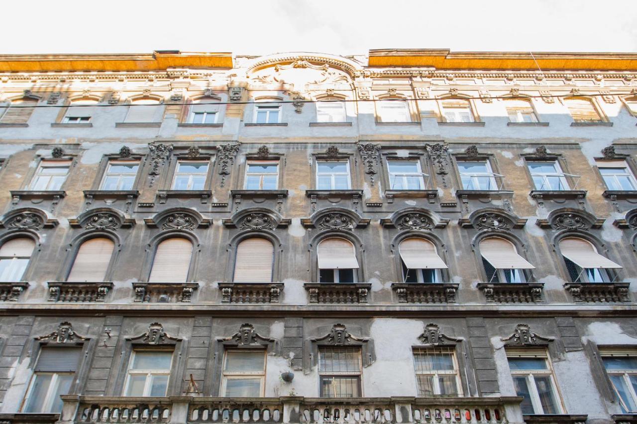 Inviting Flat In The Heart Of Town Apartment Budapesta Exterior foto